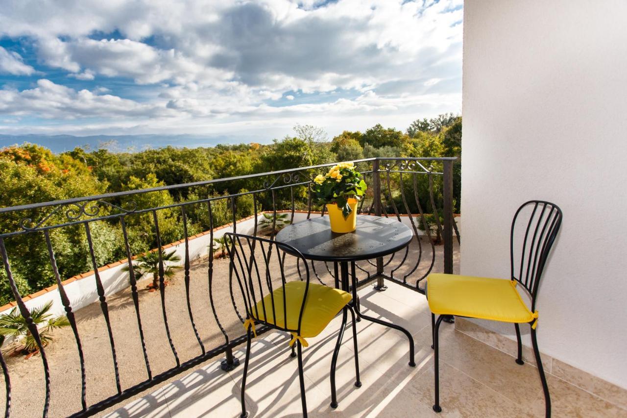 Luxury Palmer Residence Krk Dobrinj Bagian luar foto