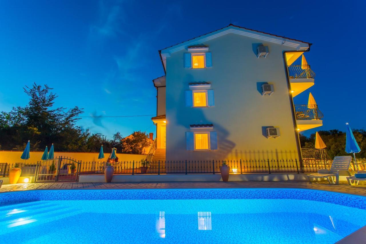 Luxury Palmer Residence Krk Dobrinj Bagian luar foto