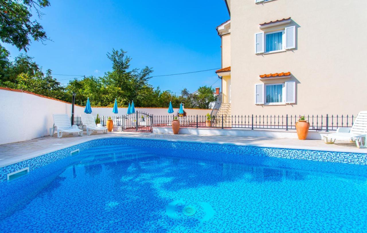 Luxury Palmer Residence Krk Dobrinj Bagian luar foto
